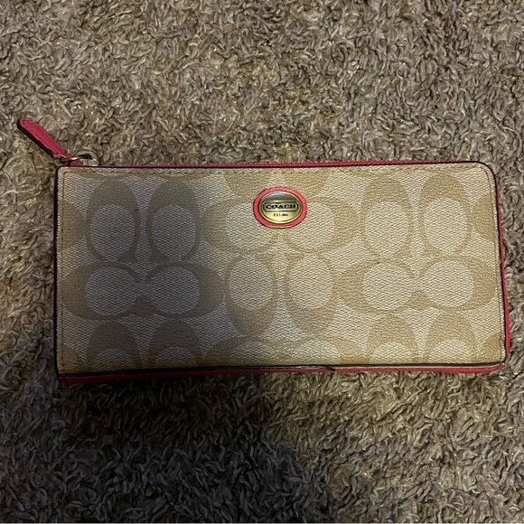 Coach Peyton Signature Khaki / Pink Salmon Accordion Wallet - Picture 1 of 7